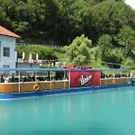 Apartment Apartma Nadiza *