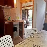 Apartment Apartma Nadiza