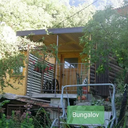 Apartma Nadiza *